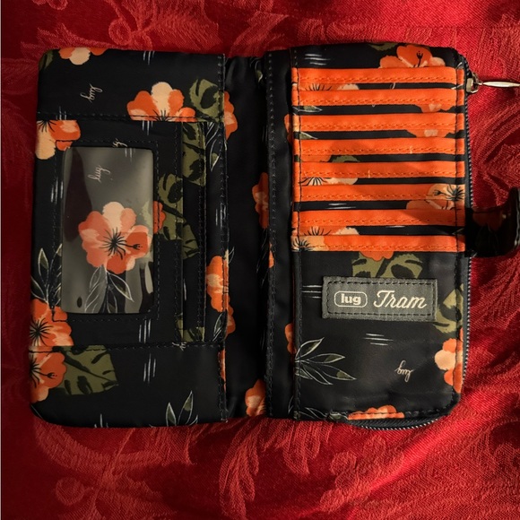 LUG TRAM  Women’s Wallet Florals 7”x3.5” Good Condition - Picture 4 of 12